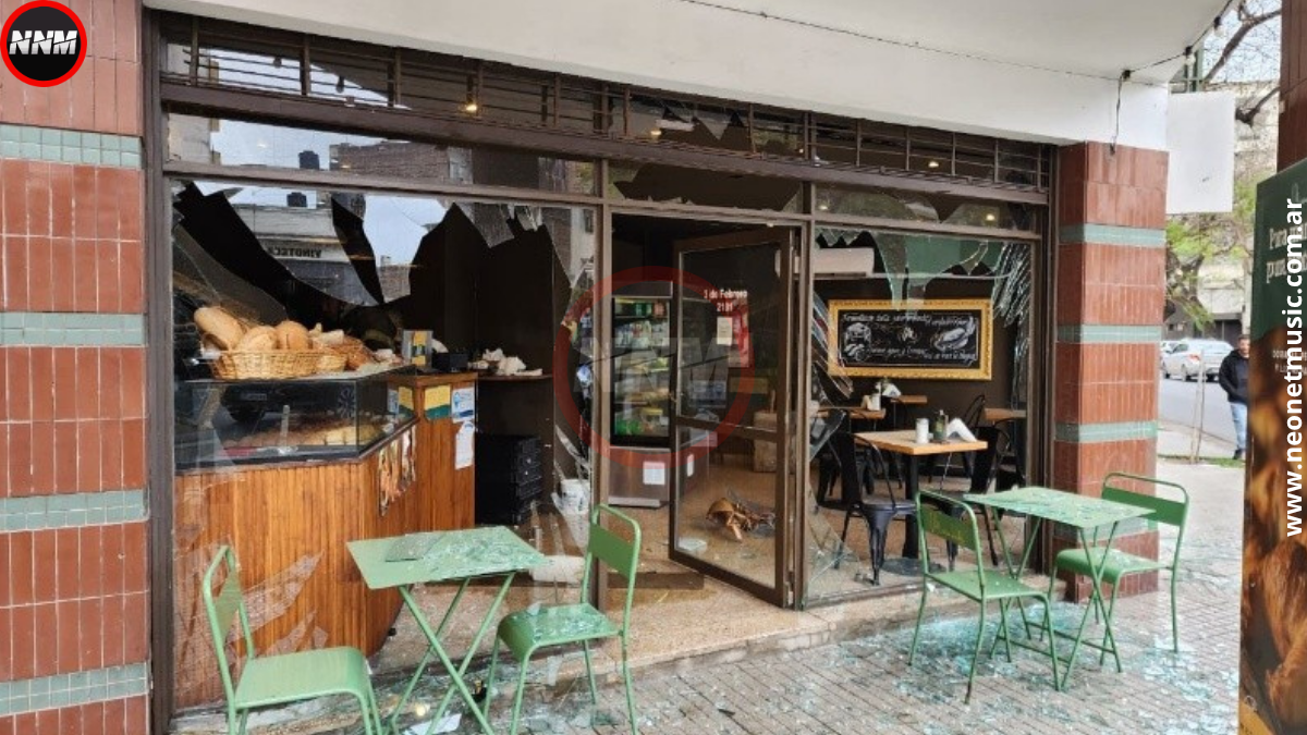 Fuerte explosión en un bar de Rosario