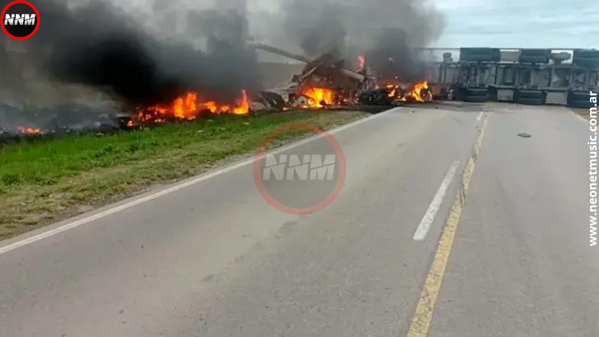 La Pampa: dos camioneros murieron tras un choque frontal