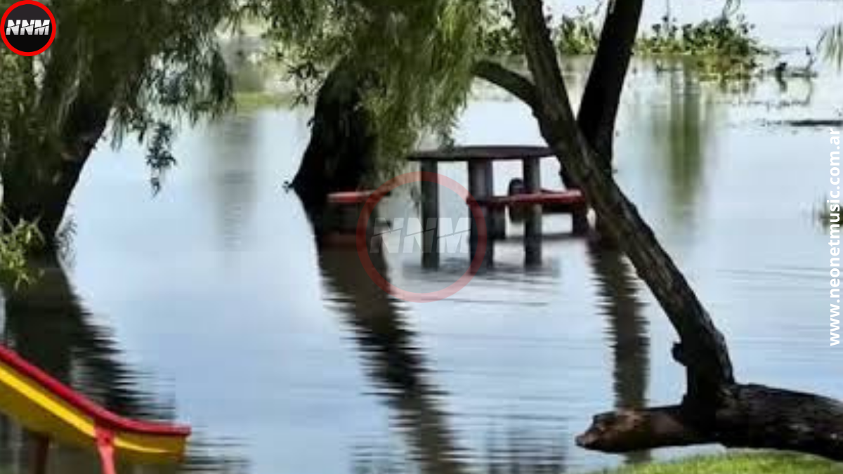 Crecida del río Paraná: clausuraron el camping de Paraje La Virgen
